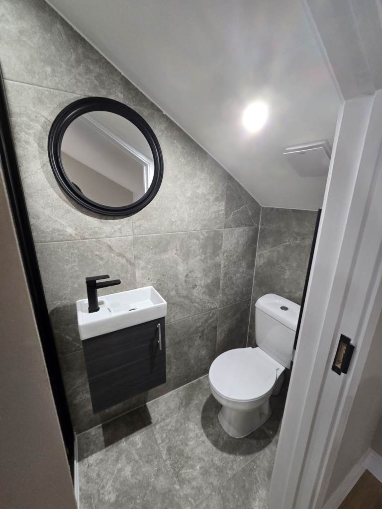 No Desposit! New room available in N9