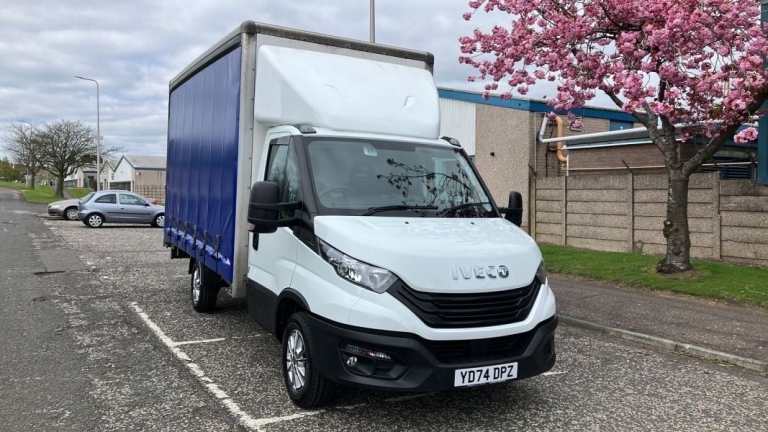2024 Iveco Daily Daily 35S14 2.3 Curtainder  3750 WB Barn Doors Van Diesel Manual