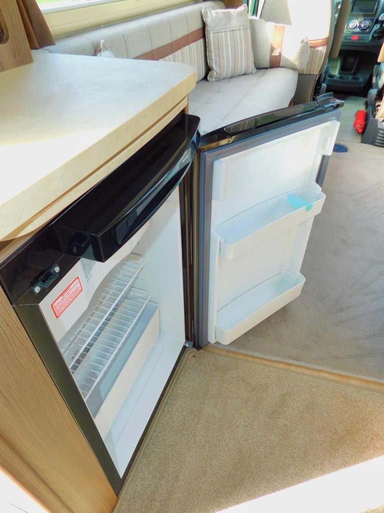 Auto-Sleeper Broadway Peugeot 2.0L Luxury 2 Berth Motorhome for sale