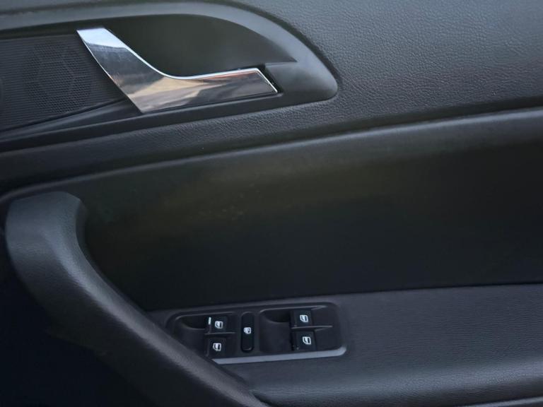 2010 Skoda Yeti 2.0 TDI CR Elegance 4x4 5dr HATCHBACK DIESEL Manual