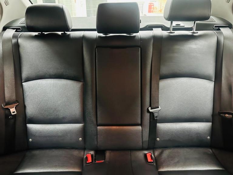 2015 BMW 5 Series 520d [190] SE 4dr Step Auto SALOON DIESEL Automatic