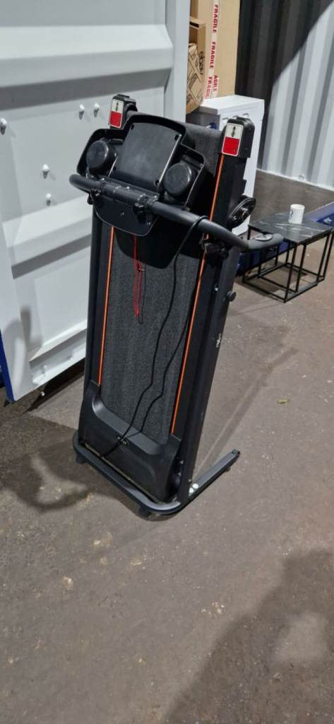 Evolve Bluetooth treadmill