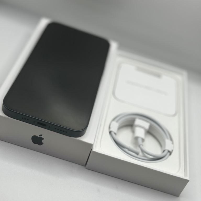 PRISTINE: Apple iPhone 14, 128gb, Black (UNLOCKED)