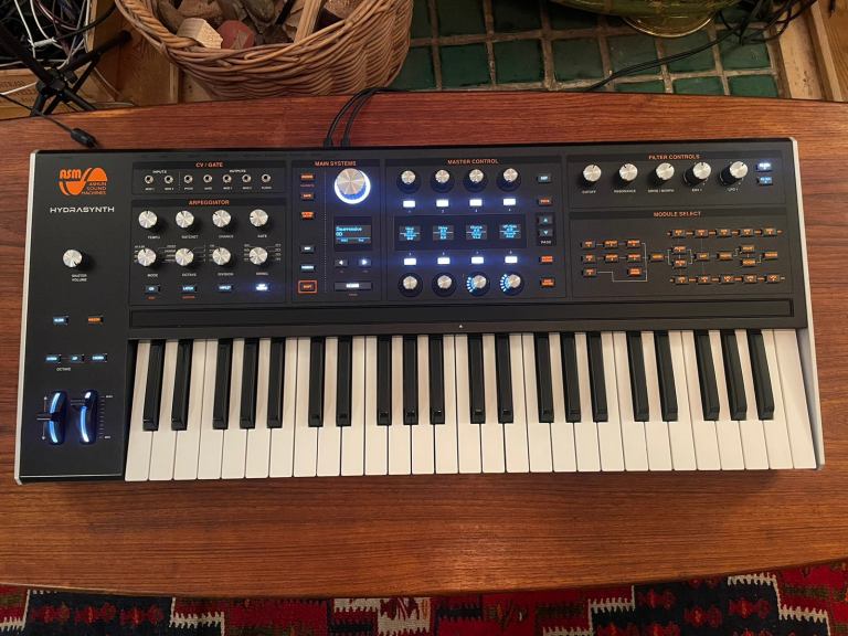 ASM Hydrasynth with hard case