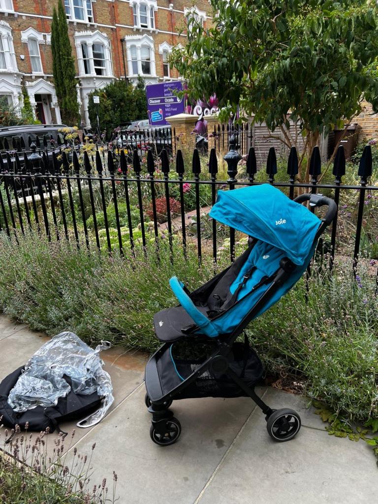 Joie Baby Tourist Pram 