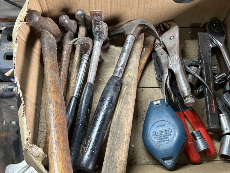 Hammers & other tools 
