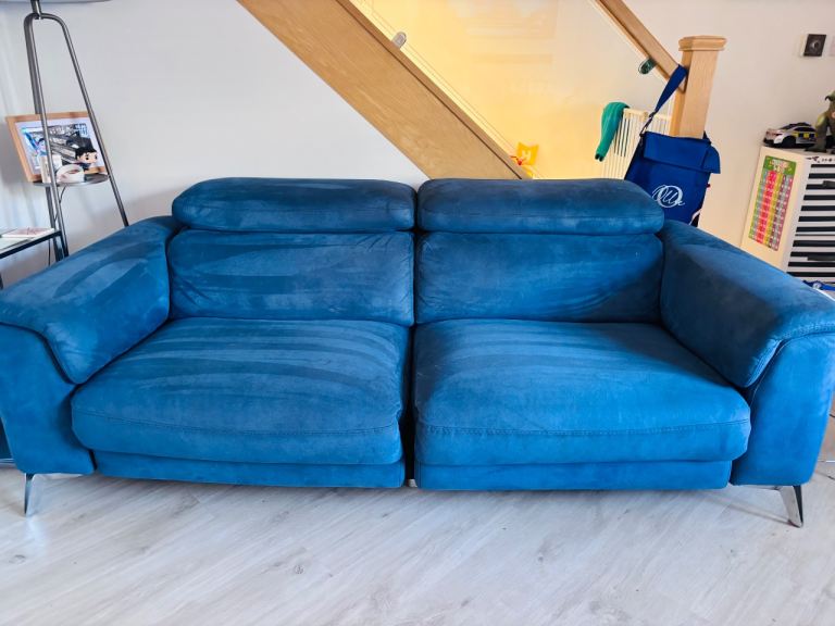 DFS Tahiti Electric Reclining Sofa Suite – 3 Seater + 2 Seater – £550 ono