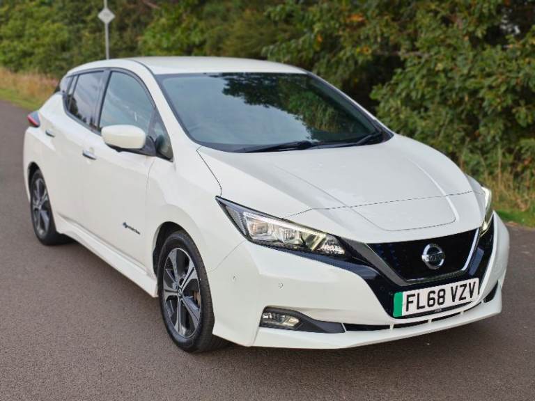 Nissan Leaf Tekna 2018 2 keys Dealer Service history 360 Camera Apple carplay