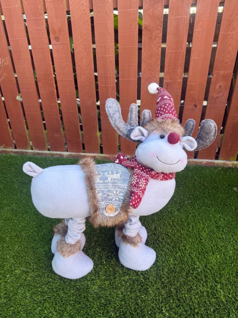 Cute Christmas Reindeer Decoration - As Good As New