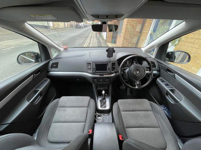 Volkswagen SHARAN MPV 2017 Semi-Auto, 1968 (cc), 5 doors