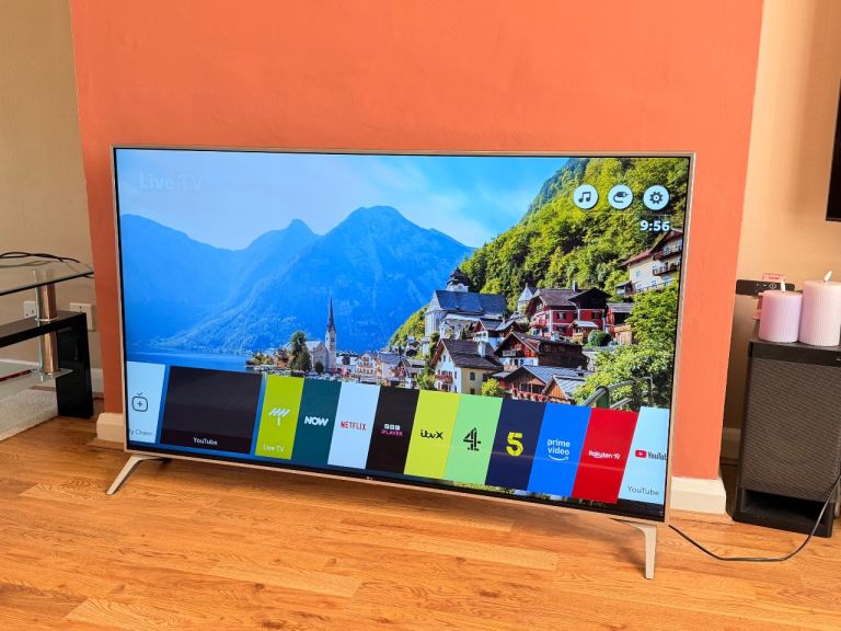 LG 55” SMART TV