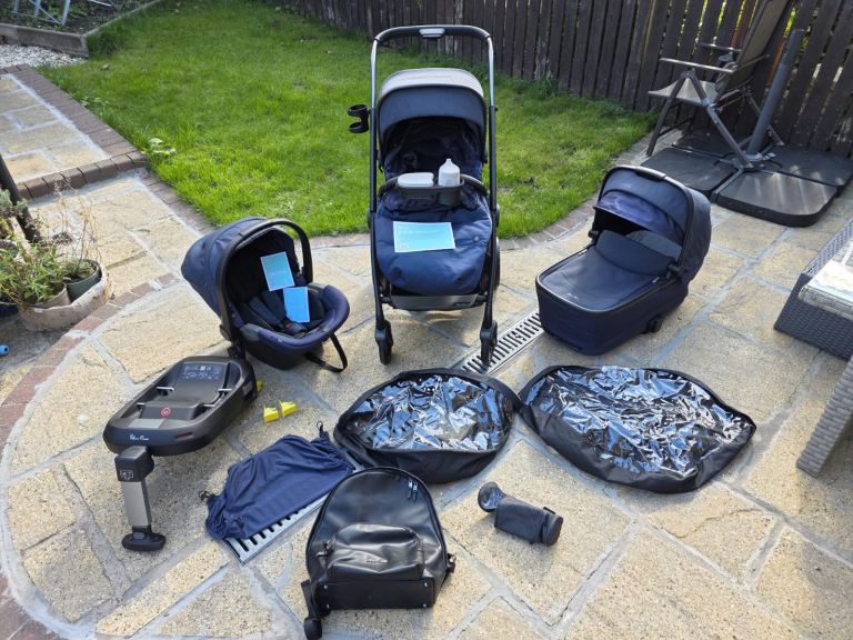 image for Silver Cross Reef pram/travel system