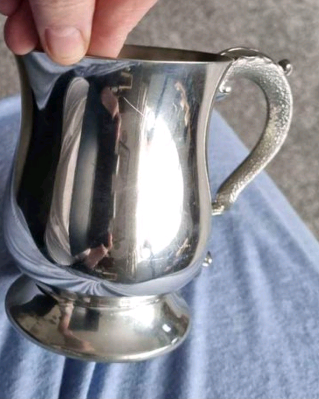 English pewter company queen Elizabeth millennium tankard 
