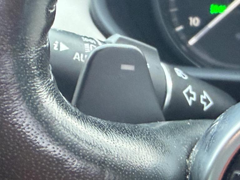 2017 Land Rover Discovery 3.0 TDV6 HSE Automatic 4WD Euro 6 5dr SUV Diesel Automatic