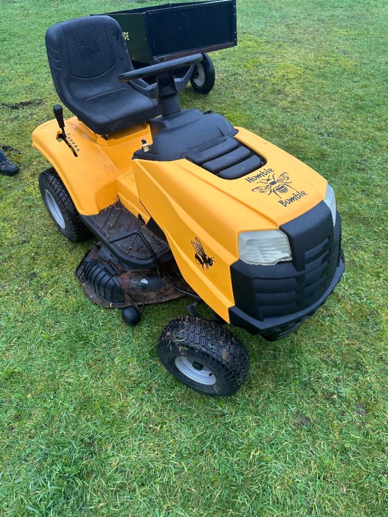 JCB barn find ride on mower good condition spares all repaires 