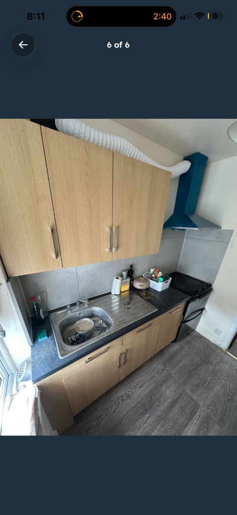 Spacious Double Room to rent- Near station- new kitchen- non crowded