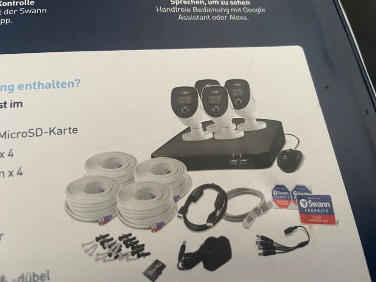 Swann 4 cameras Cctv system 