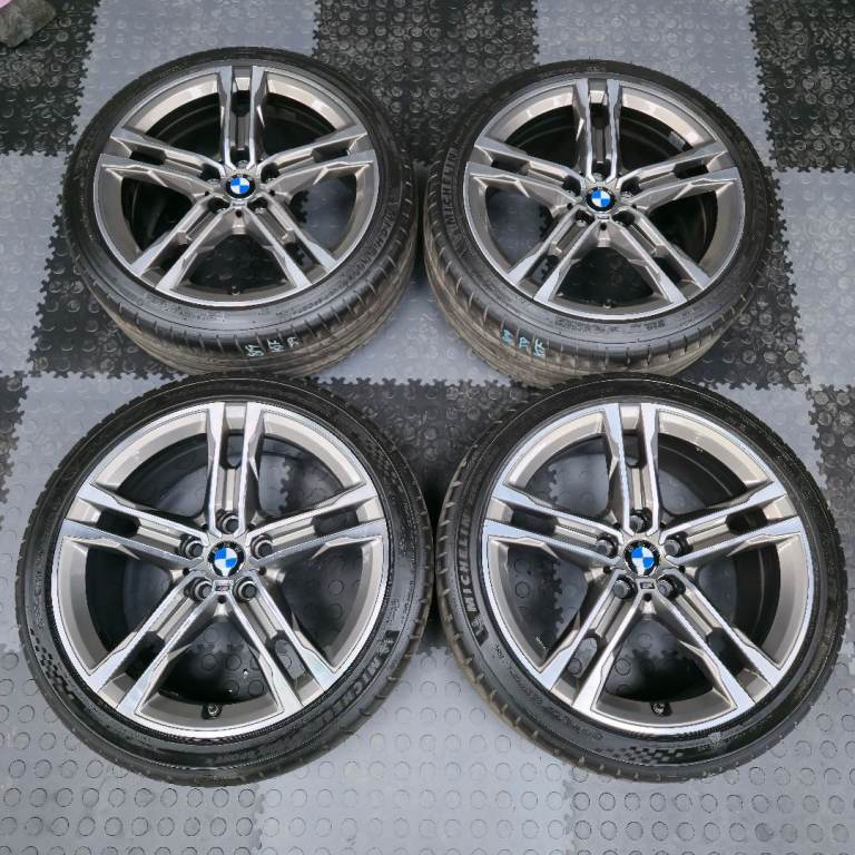 Genuine BMW 556m 18" Alloy Wheels M135i 1 2 Series F40 F44 F45 F46 G42 M235I
