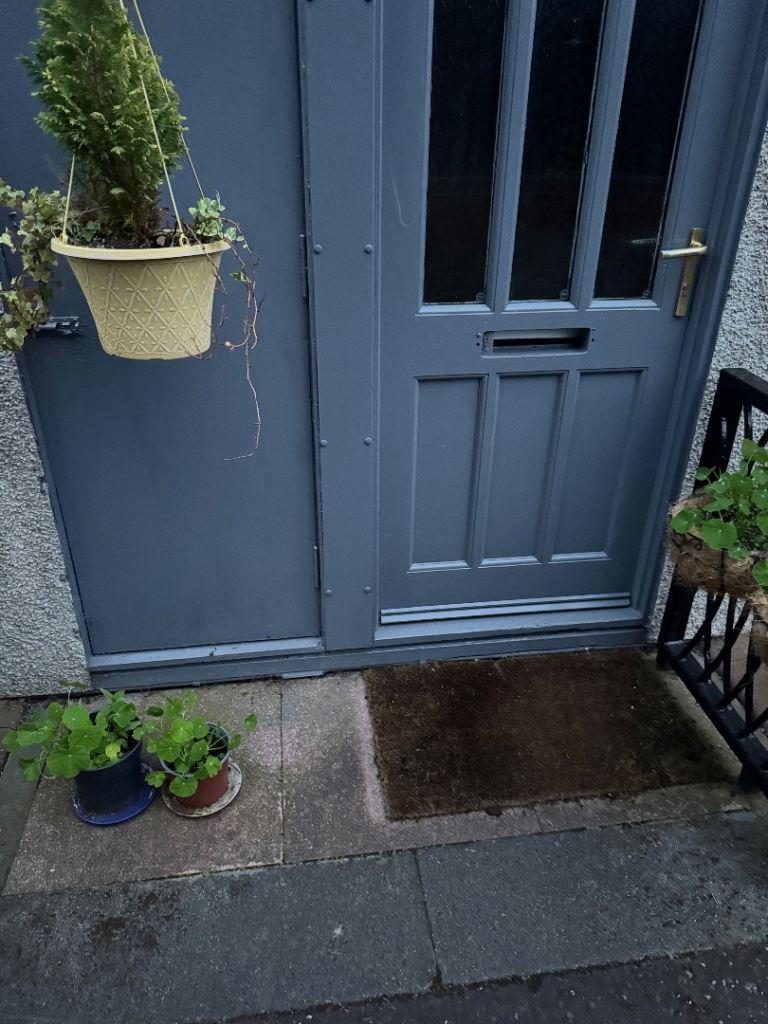 Spacious single Room for rent Eh 54 5eu