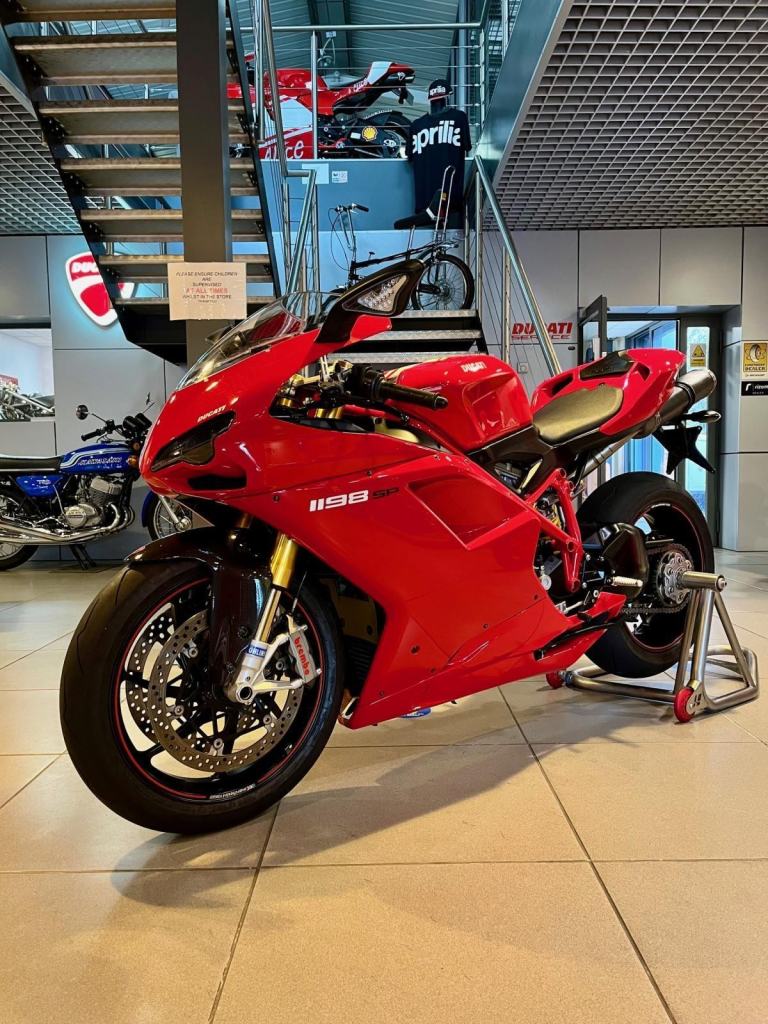 DUCATI 1198 SP 2012 VERY RARE 1 OF 50 ESTIMATED IN UK - IMMACULATE - LOW MILES