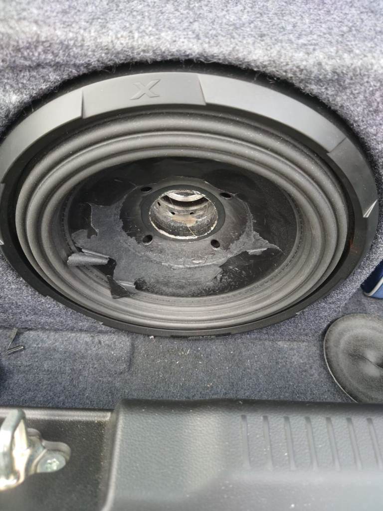 Alpine X Series Subwoofer SALVAGE/REPAIR £75 ONO