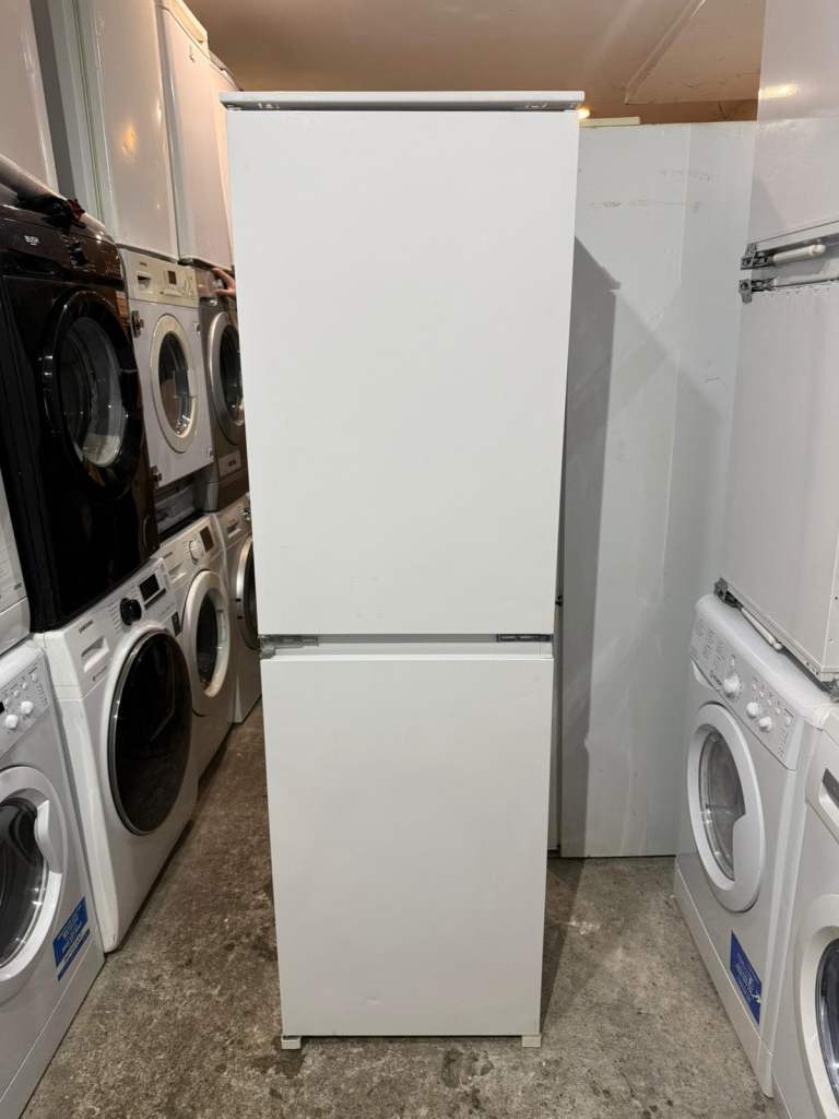 Currys integrated 50:50 Fridge Freezer With Free Delivery N Warranty 