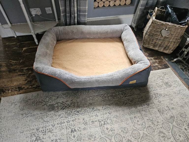 Large Dog bed