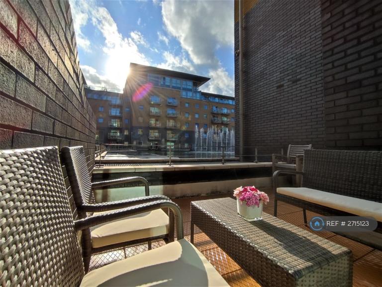 1 bedroom in Argyll Road, London, SE18 (#2715123)