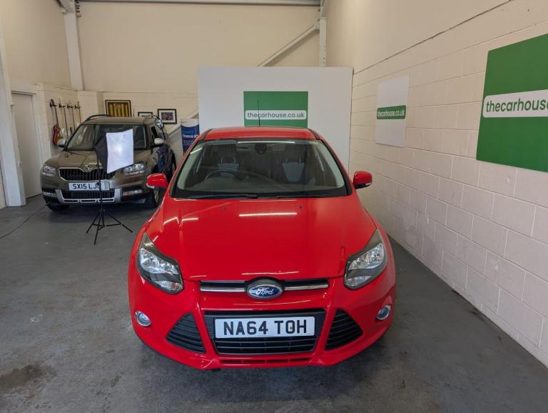 2014 Ford Focus 1.6 TDCi Zetec Navigator Euro 5 (s/s) 5dr HATCHBACK Diesel Manual