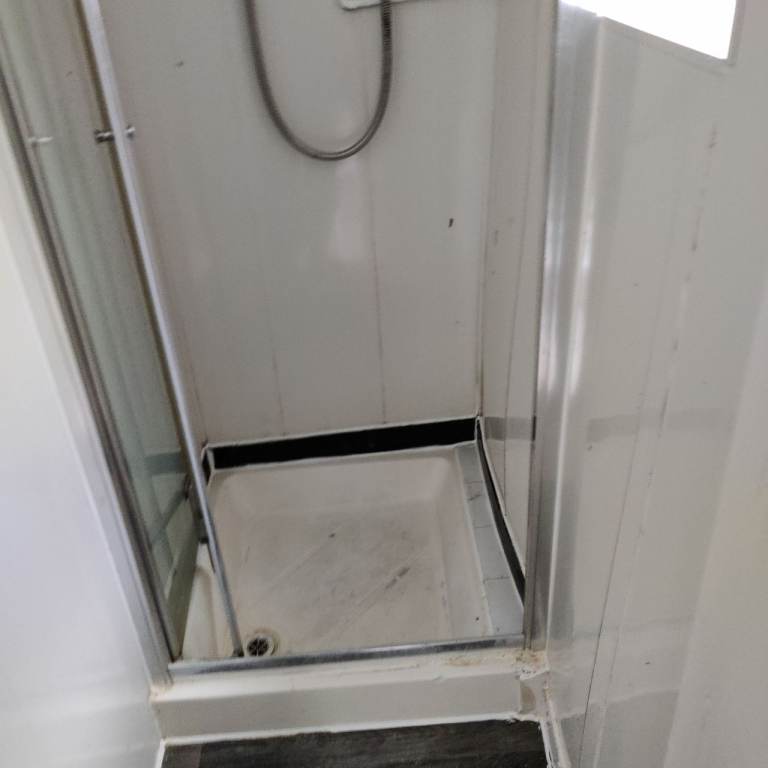 Studio flat Stamford hill 