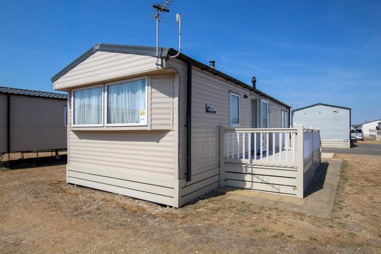 Willerby Etchingham 2018 static caravan sited at New Beach, Dymchurch, Kent