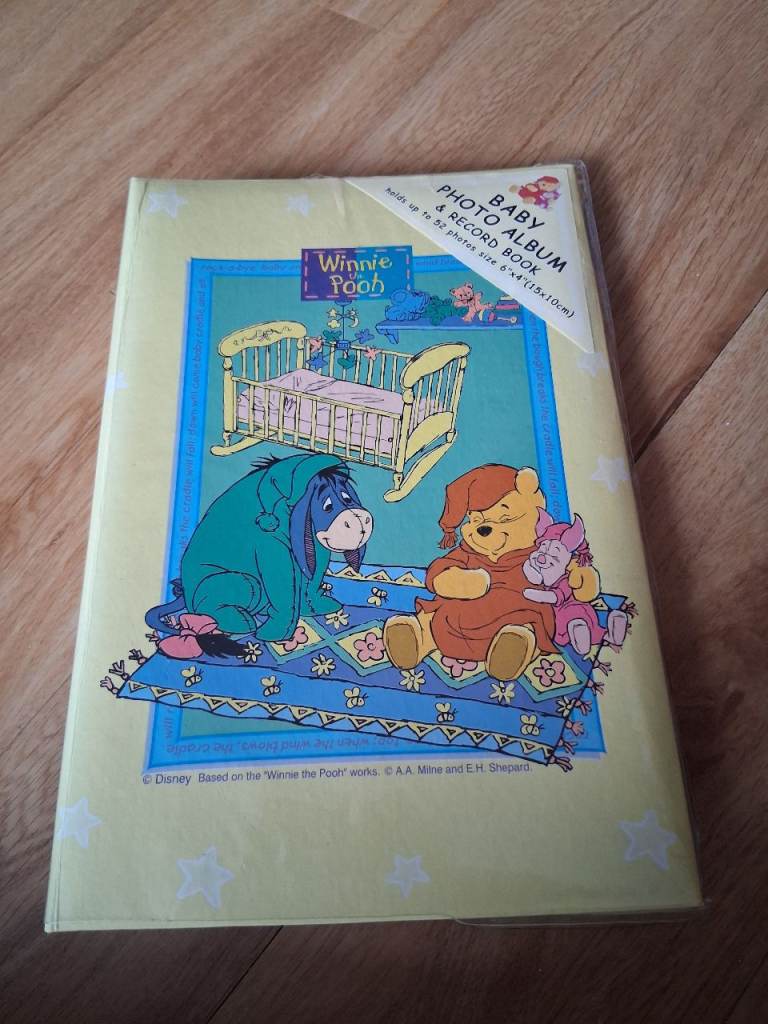 Winnie the Pooh Baby Photo Album & Record Book - NEW