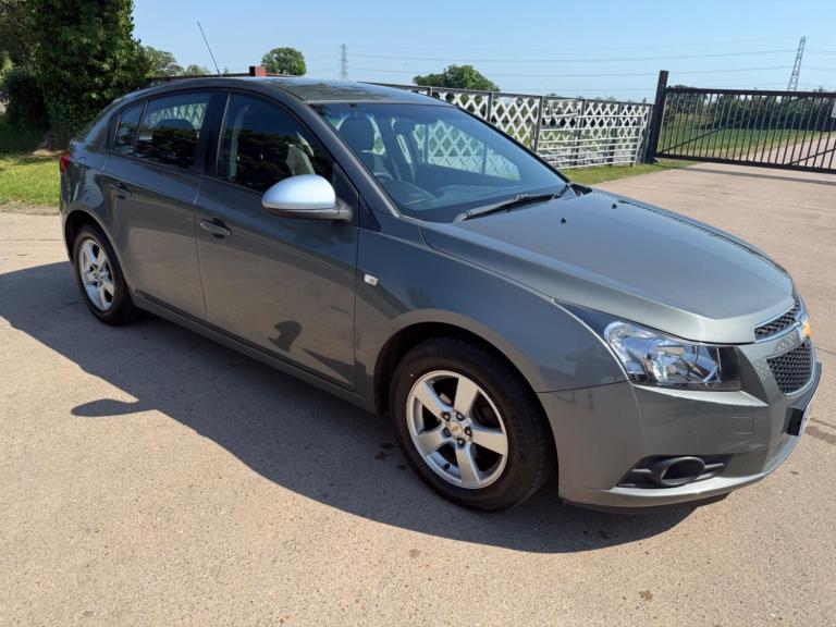2012 Chevrolet Cruze 1.6 LT 5dr Auto HATCHBACK PETROL Automatic