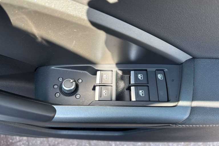 2022 Audi Q3 40 TDI 200 Quattro S Line 5dr S Tronic SUV Diesel Automatic