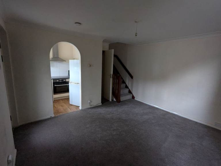 1 Bedroom House to Let – Burpham, Guildford