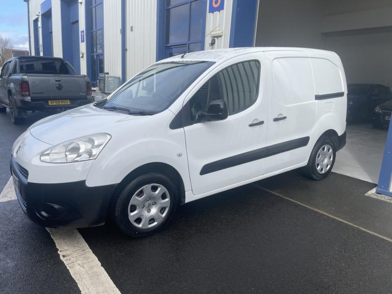 PEUGEOT PARTNER 1.6 HDi 850 S 2015