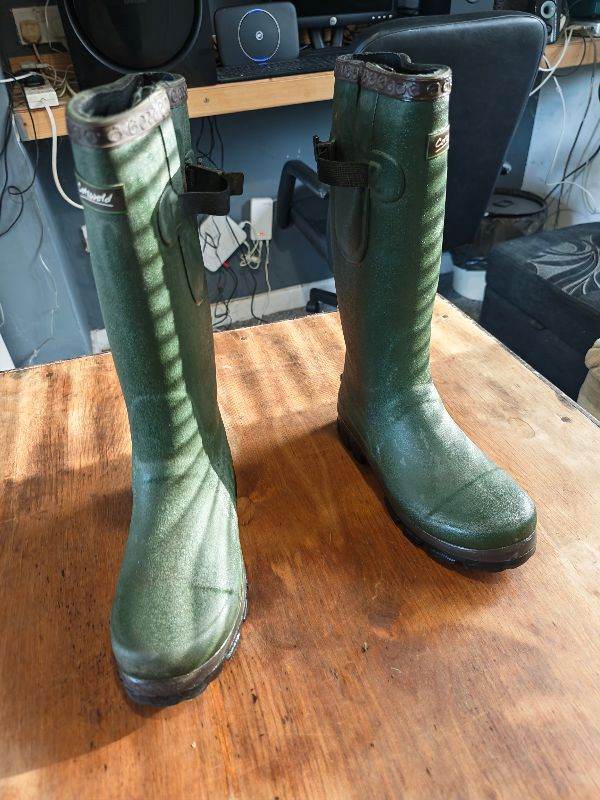 COTSWOLD WELLINGTON BOOTS SIZE 7 