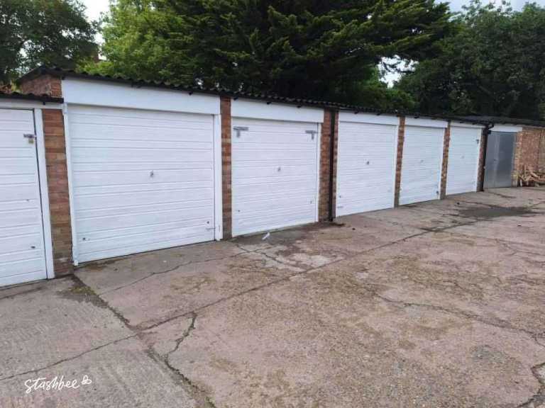 Garage to rent in Reigate (RH2) | Stashbee