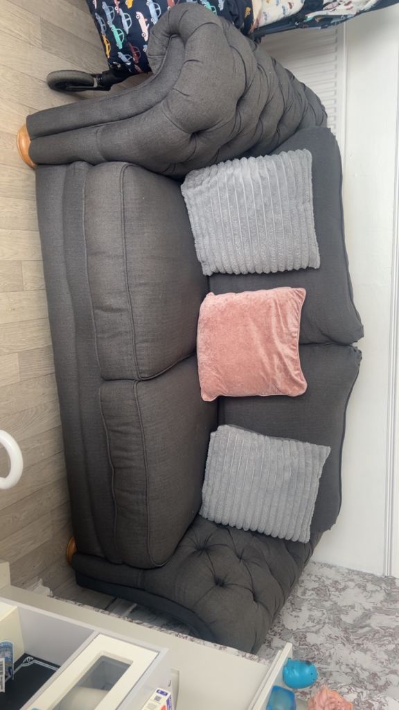 Immaculate condition 3 and 2 seater dfs sofas 