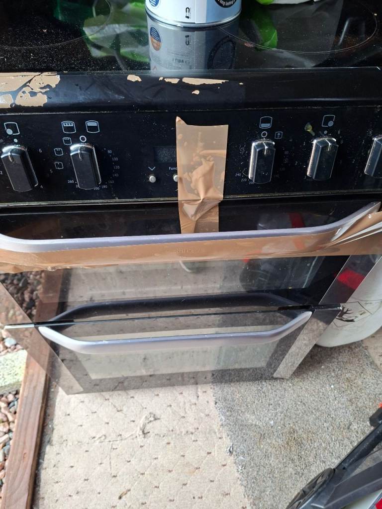 Free standing belling cooker