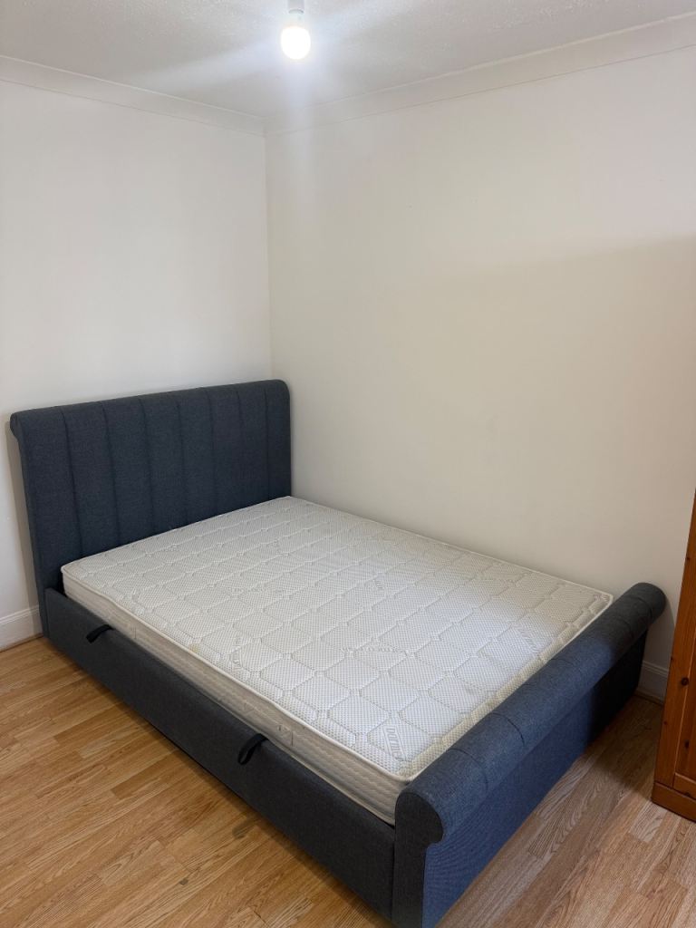 Room to let