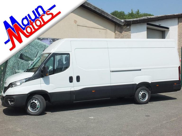 Iveco Daily 35S14 Business XLWB, Medium Roof Panel Van with AIR CON