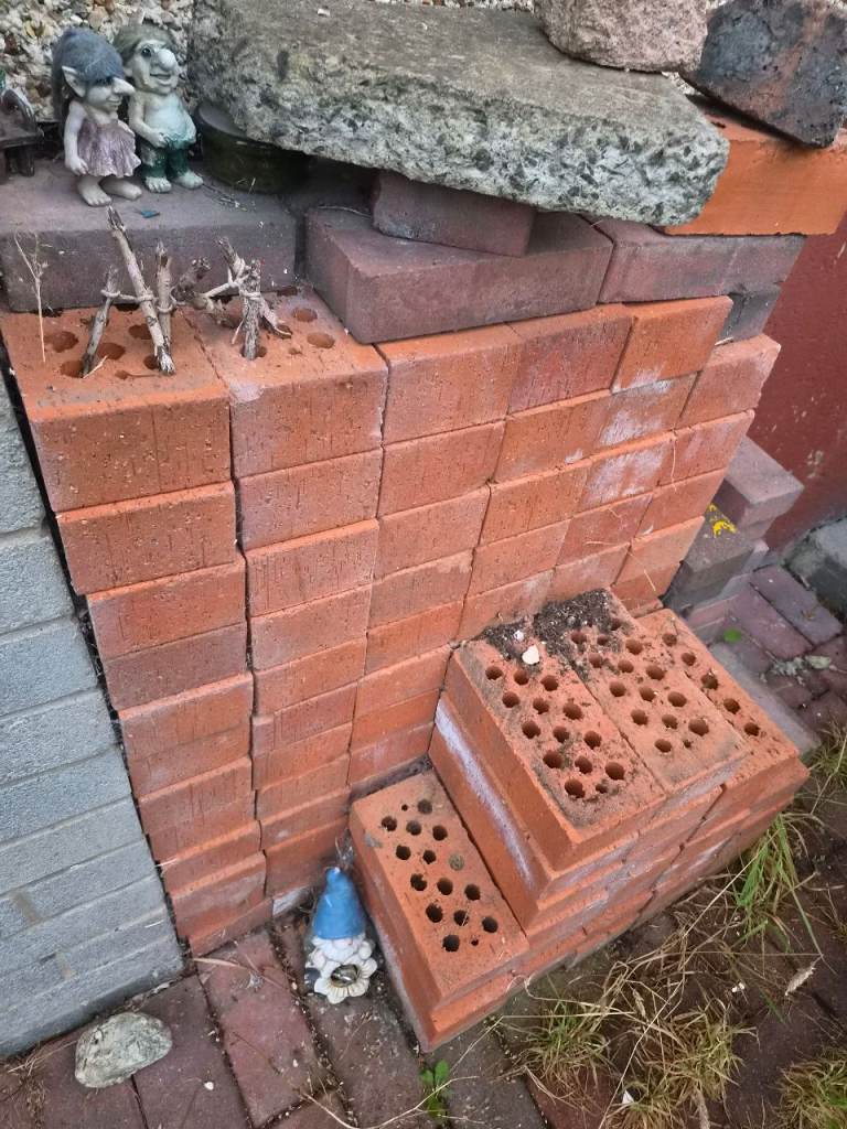 Red Bricks for Garden Project or Repairs – Approx 50-60 Available