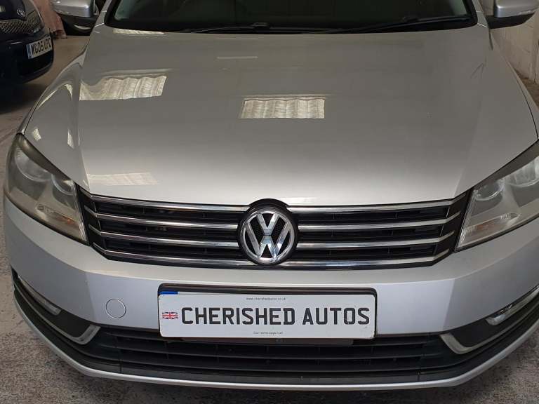 VOLKSWAGEN PASSAT 1.6 TDI BLUEMOTION * GEN 28,000 MILES * FSH* £35 TAX* AMAZING 