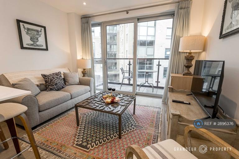 1 bedroom flat in East Quay Road, Bournemouth, BH15 (1 bed) (#2896376)