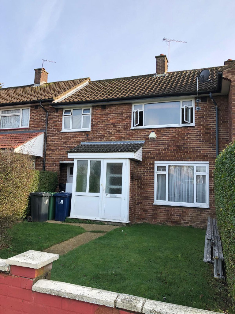 Room in Northolt UB5 4EH