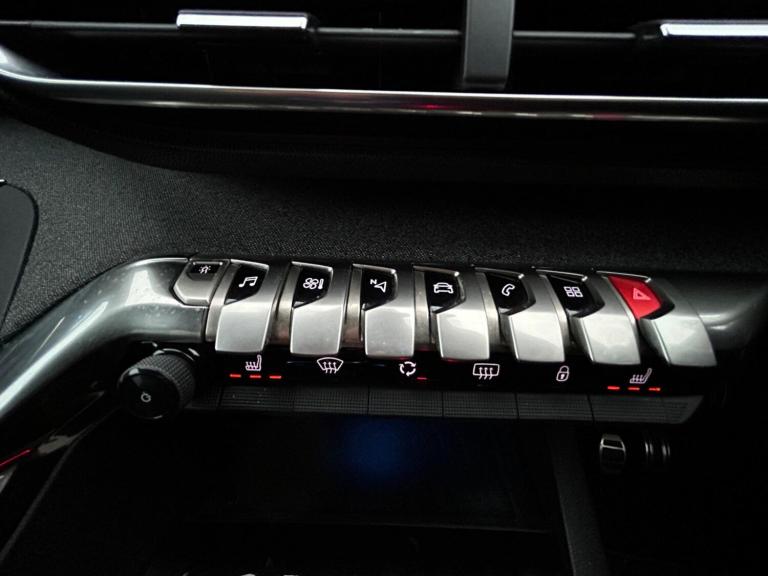 2017 Peugeot 3008 1.2 PureTech GT Line Euro 6 (s/s) 5dr HATCHBACK Petrol Manual