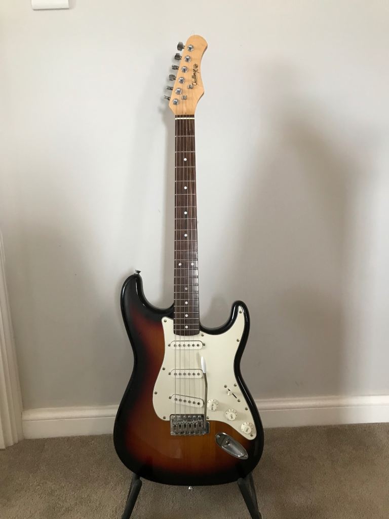 Challenger Strat Style Guitar