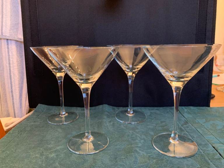 image for 4 Large Martini glasses