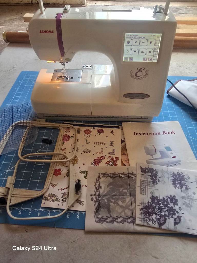 Janome Memory Craft 350E Embroidery Machine with Hoops & Manual